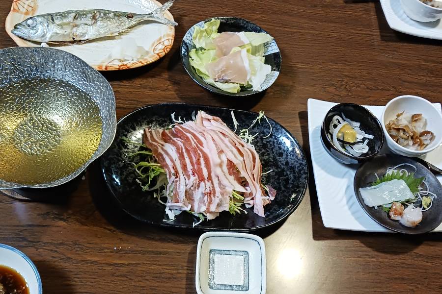 夕食